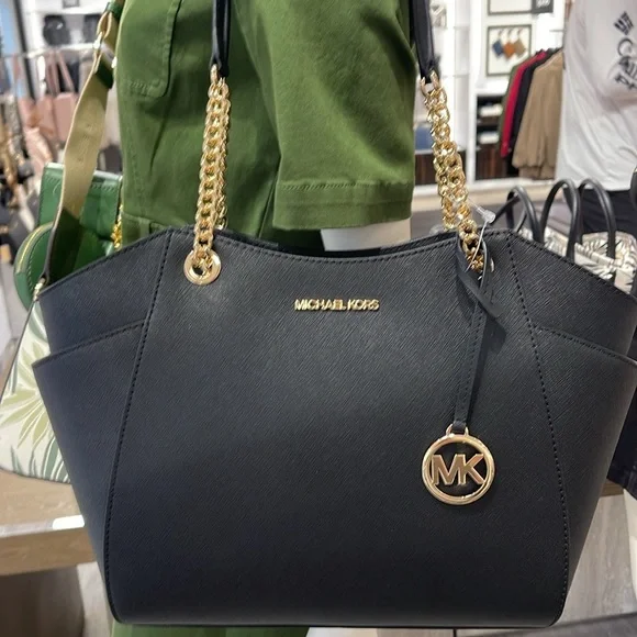 Michael Kors MICHAEL KORS
Jet Set Large Saffiano Leather Shoulder Tote Bag
NWT - Picture 1 of 16